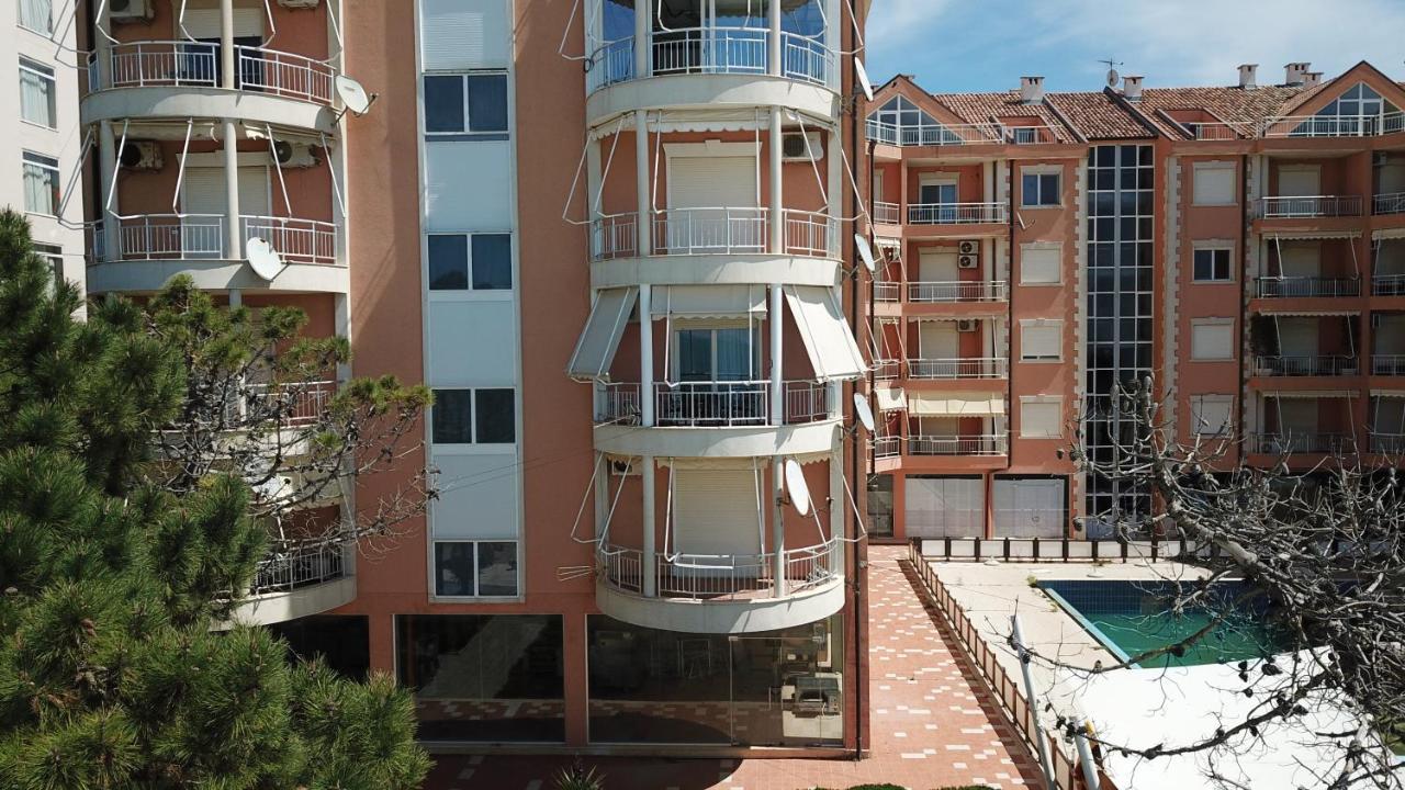 Apartment โกเลม ภายนอก รูปภาพ