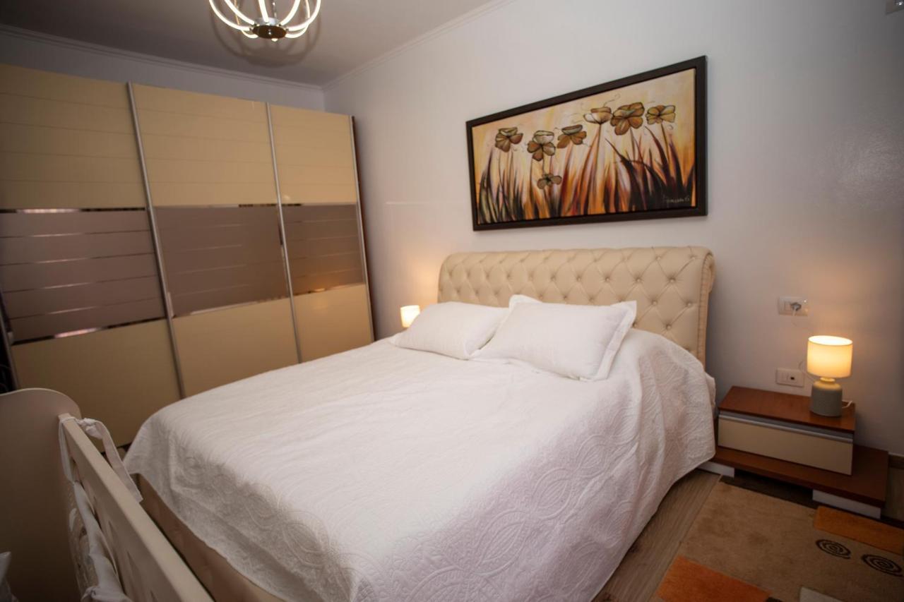 Apartment โกเลม ภายนอก รูปภาพ